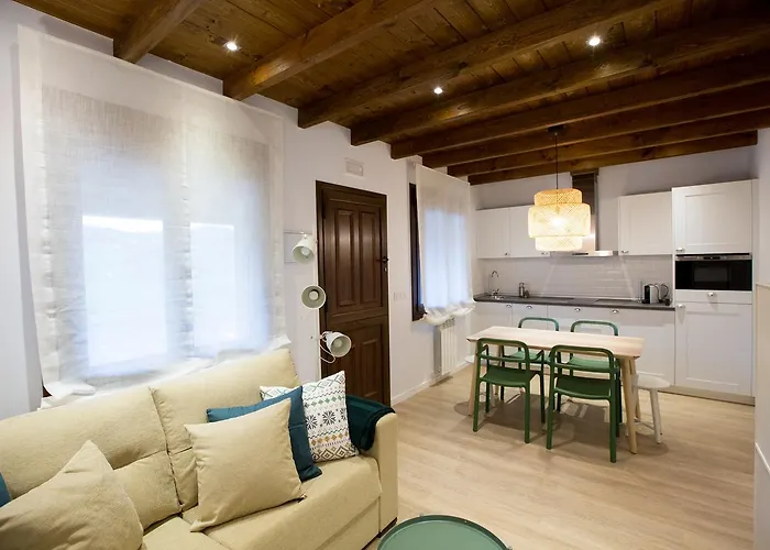 Fuente El Gueeyu 公寓 *